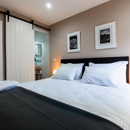 Monreal Boutique Townhouse - R024Rm3 호텔 파올라 외부 사진