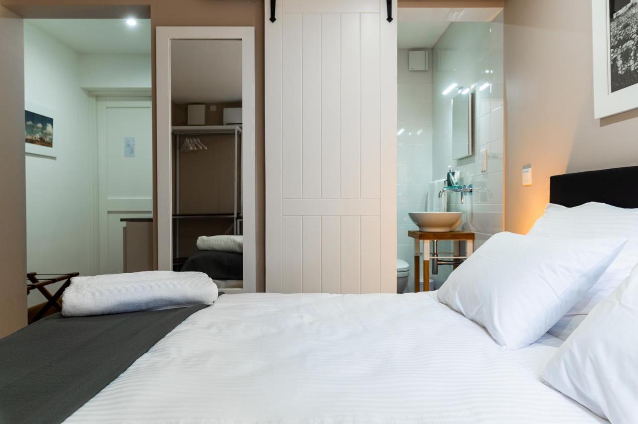 Monreal Boutique Townhouse - R024Rm3 호텔 파올라 외부 사진