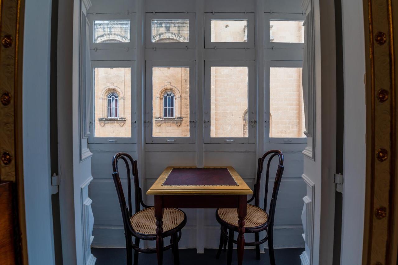 Monreal Boutique Townhouse - R024Rm3 호텔 파올라 외부 사진
